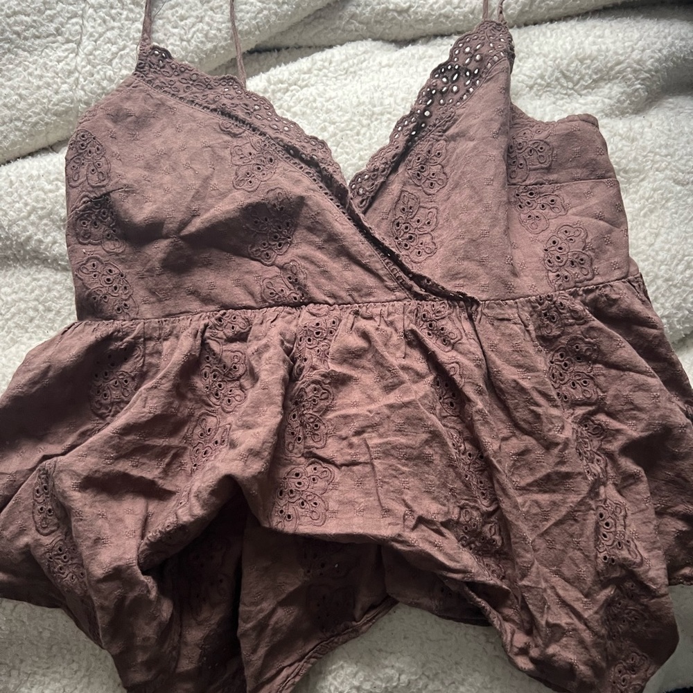 American Eagle brown top